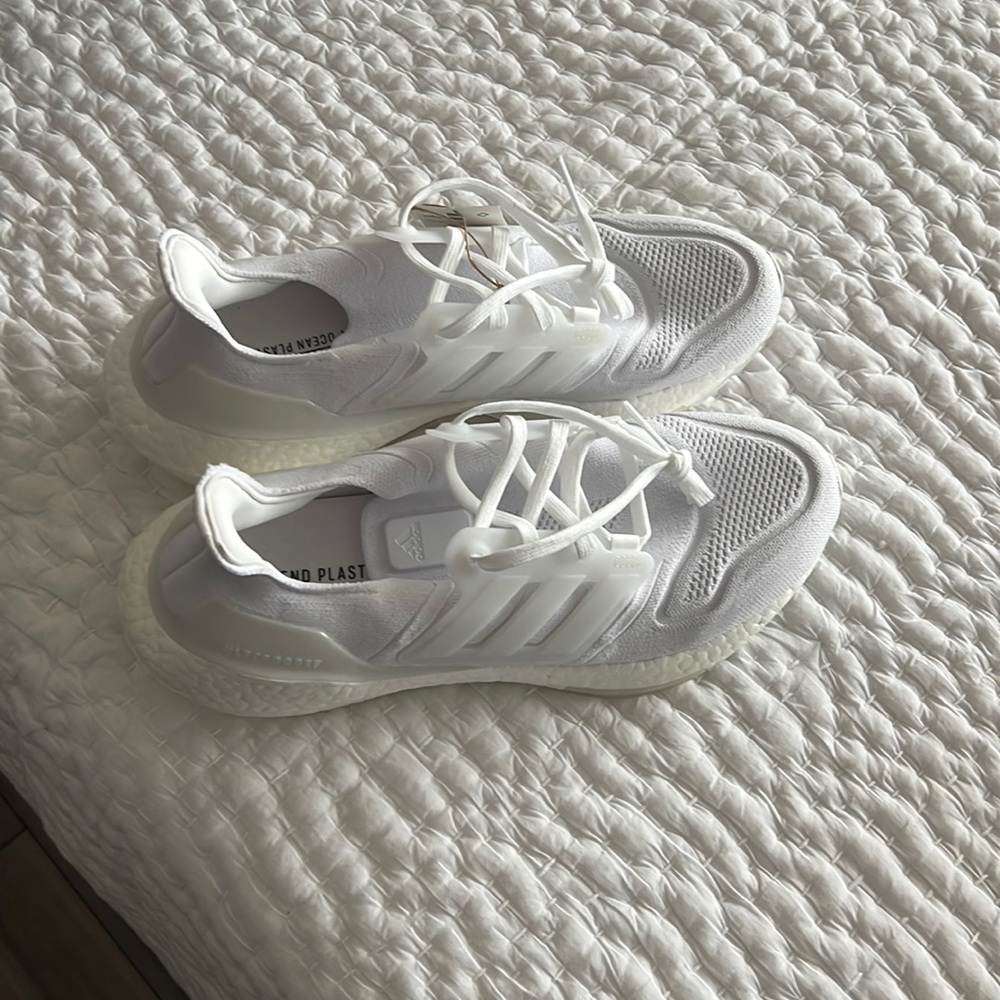 Ultra boost 22 new white